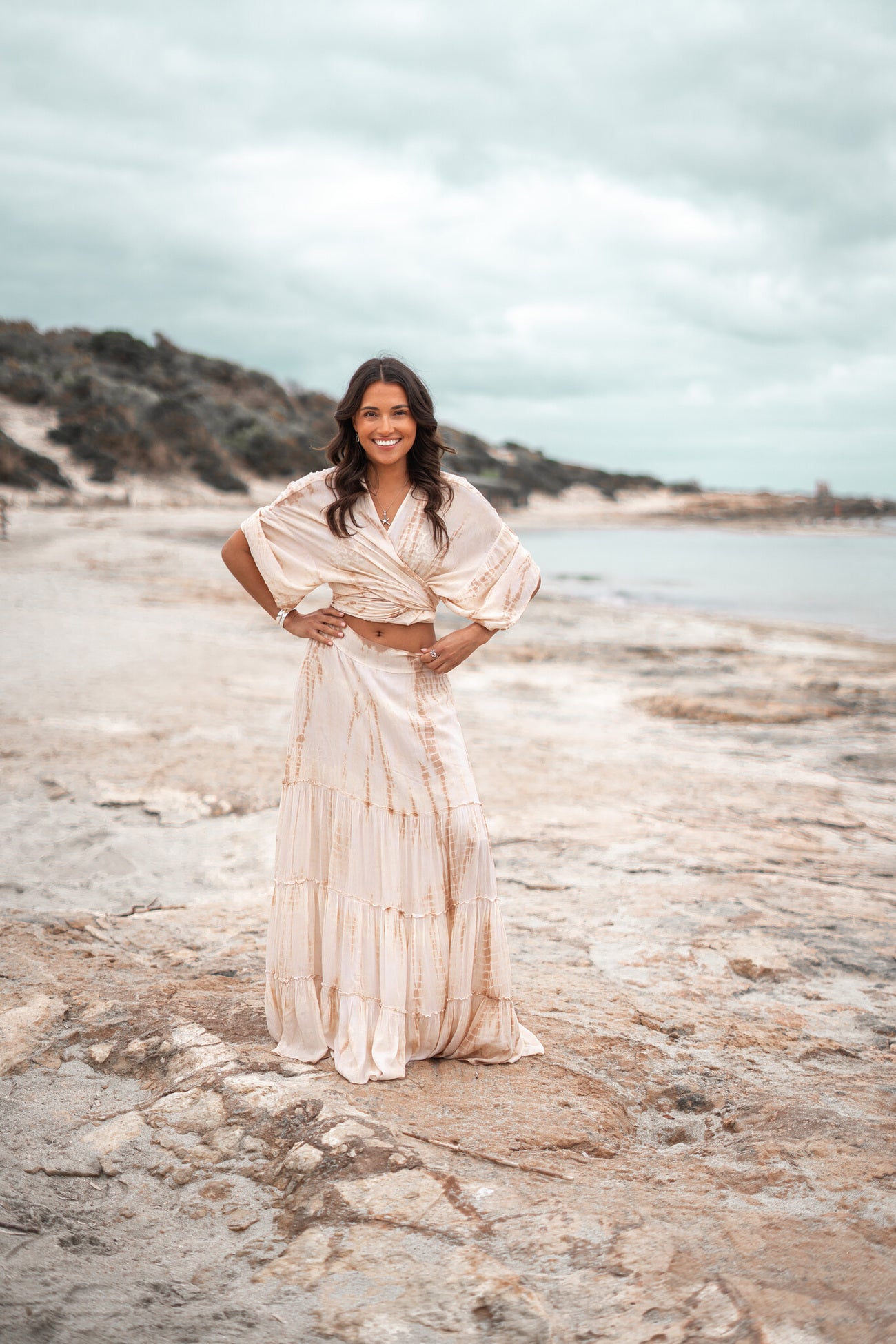 Bohemian kimono in tie dye taupe van ibzmode, Brands of Ibiza