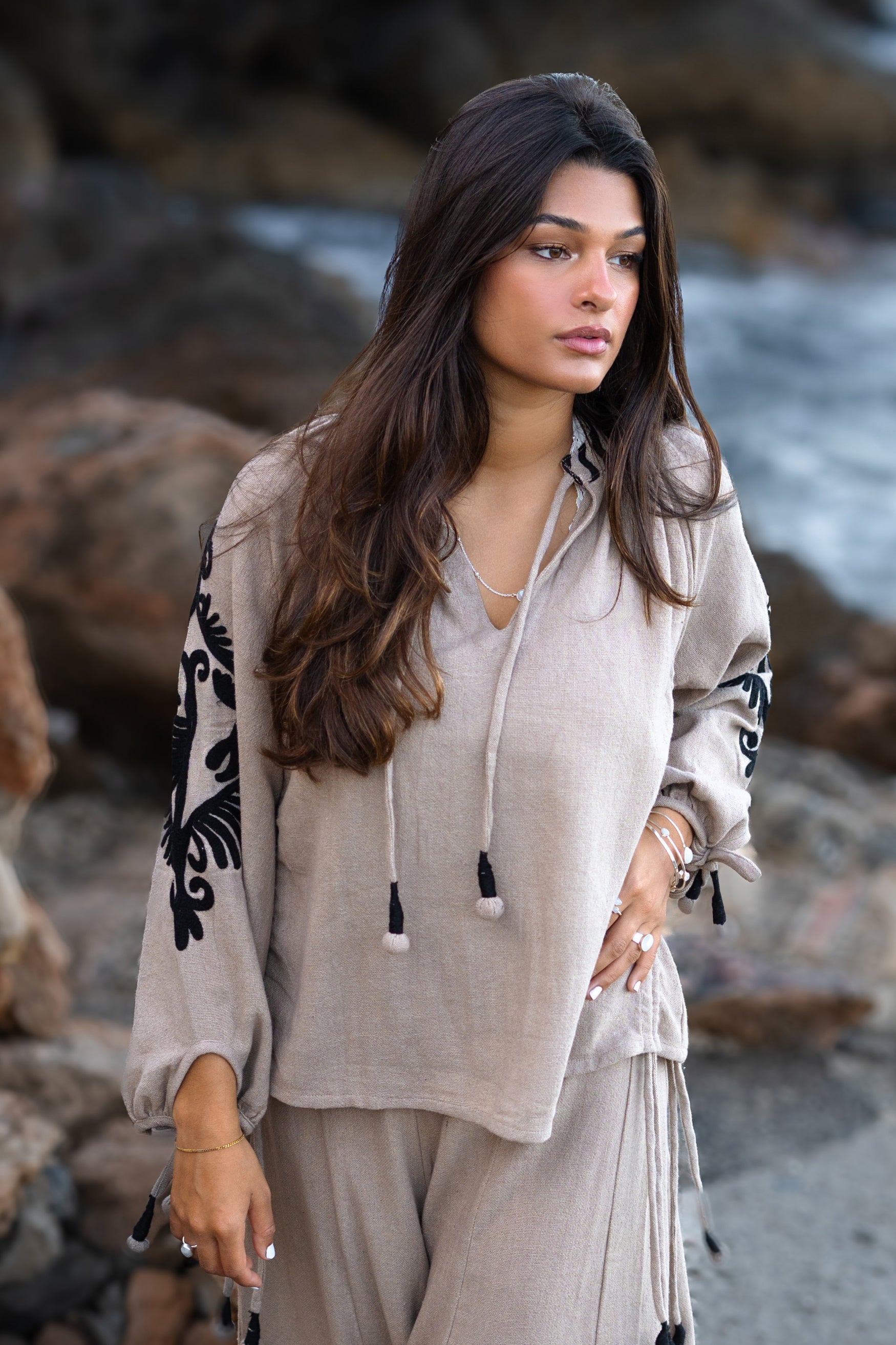 Bohemian blouse in taupe van ibzmode, Brands of Ibiza