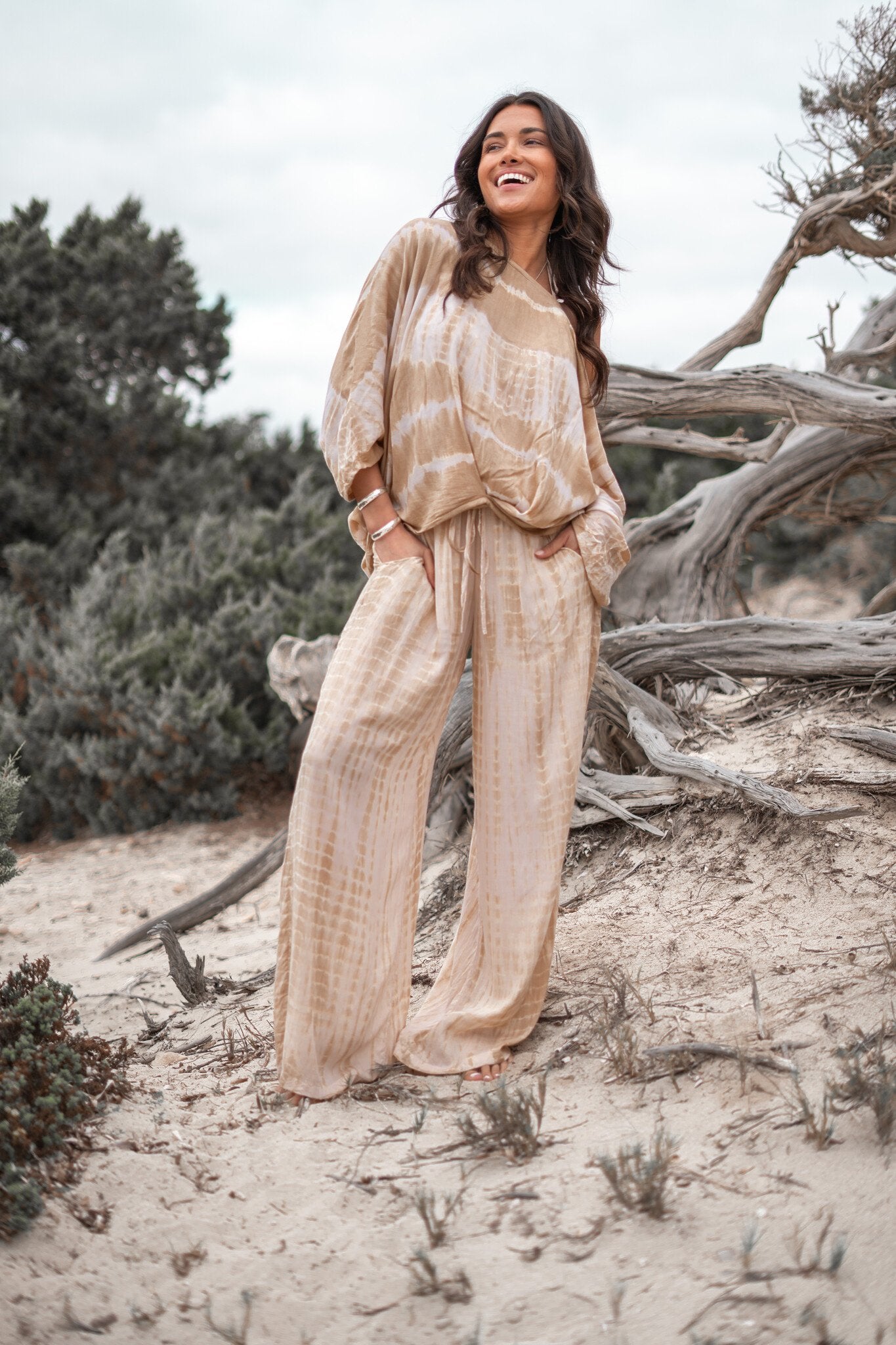 Bohemian top in tie dye sand/ beige van ibzmode, Brands of Ibiza